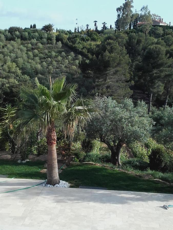 La Bastide De L'Oliveraie ル・カステレ エクステリア 写真